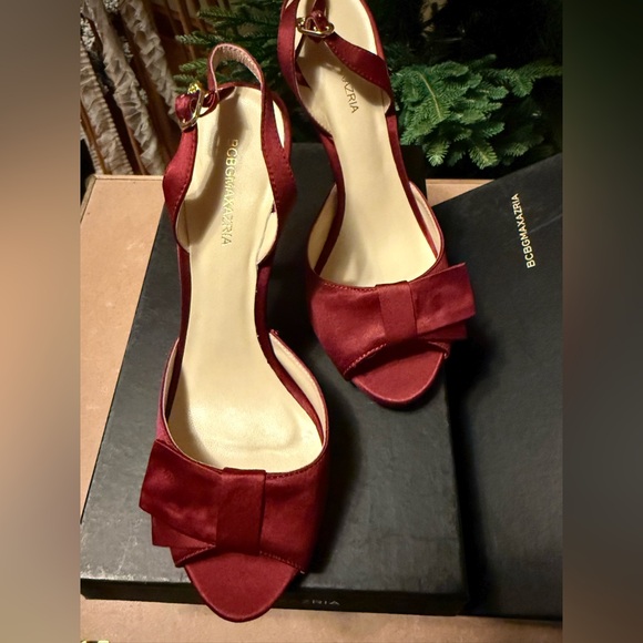 BCBG Max Azria Anais Slingback - Picture 4 of 8